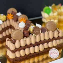 Signez et décorez vos numbers cake avec un sceau en chocolat à votre logo