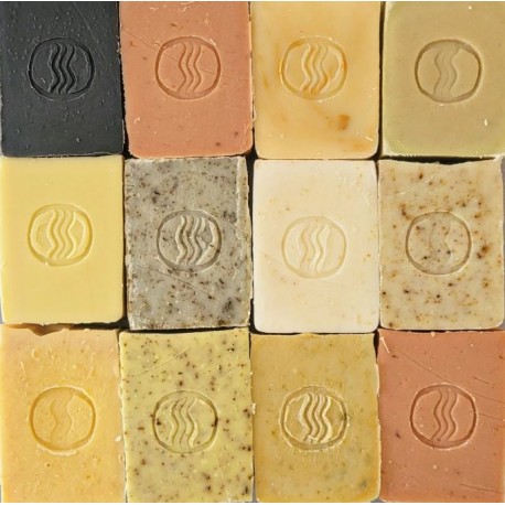 le tampon à savon personnalisé réalisé pour la Savonnerie de l'Ozon, permet de signer des savons depuis des années ! le tampon à savon personnalisé réalisé pour la Savonnerie de l'Ozon, permet de signer des savons depuis des années !