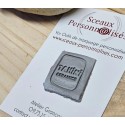 Marquage dans l'argile pour atelier de poterie