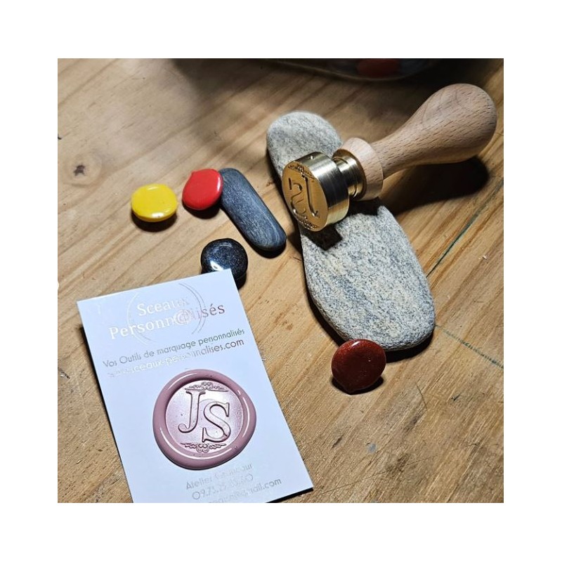 Votre Tampon à cachet de cire personnalisé dans le style rococo, design exclusif par sceaux-personnalises.com