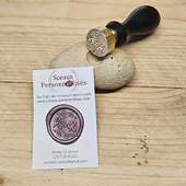 Ça y est ! Les manches en hêtre teintés noirs débarquent sur le site. Une petit option supplémentaire que nous avons sur les produits au fur et à mesure !

Vous aimez ?

Au fait : c'est toujours du fait maison ! 👌 Et même la teinte est made in France ! 

#tamponpersonnalisé #tamponmadeinfrance #sceauxencire #sceauxpersonnalises #CachetDeCire #madeinlyon