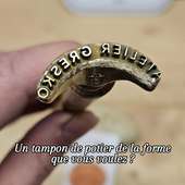 Créez la signature qui vous ressemble ! 

1️⃣Rendez-vous sur sceaux-personnalises.com

2️⃣Téléchargez votre logo

3️⃣Choisissez l'option de détourage 

4️⃣On s'occupe du reste !

Comme tous nos tampons, nos tampons pour argile sont labelisés fabriqués à Lyon et ses alentours. 

#tampondepotier #TamponPersonnalisé #sceaupersonnalisé #ceramique #atelierdepoterie