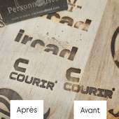 Un petit avant/après ponçage. Regardez l'espace entre les lettres, le ponçage permet d'effacer le halo autour du marquage.

Nous vous conseillons d'utiliser un grain fin (240/320) pour ne pas altérer le marquage 😉

#FerAMarquer #tamponsignature #tamponpersonnalisé #tamponlogo #buffetpersonnalisé #plancheapero #traiteurhautdegamme