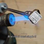 À partir de votre dessin à main levée, nous réalisons un fer à marquer le bois sur mesure.
Le trait est adapté à la gravure sans en perdre le caractère, pour une empreinte nette et durable.

Un outil unique, fabriqué en métal dans notre atelier, pensé pour marquer vos créations en bois.

Tampons labelisés "Fabriqué à Lyon et ses alentours"

Personnalisation en ligne ou Contact par email

#TamponPersonnalisé #sceauxpersonnalises #feramarquer #lyon #ebeniste