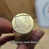 Notre compositeur héraldique vous attend sur sceaux-personnalises.com pour reproduire ou créer vos armoiries !

Plusieurs écus sont à votre disposition ainsi qu'une grande bibliothèque de meubles pour symboliser au mieux votre famille et son histoire !

#heraldique #TamponPersonnalisé #sceauxencire #blasonfamilial #armorial #sceaupersonnalisé #lyon #osesavoir