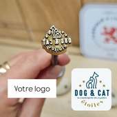 @dogandcatetoiles  votre tampon est parti hier !!

Compte tenu de sa petit dimension et de la matière synthétique que vous souhaitez marquer, une chauffe rapide sera suffisante. Comme toujours nous vous conseillons de réaliser plusieurs tests sur des chutes avant de se lancer sur vos créations !

Vous aussi vous souhaitez laissez votre empreinte ? Confiez-nous la fabrication de votre fer à marquer personnalisé ! En ligne ou par email, envoyez-nous votre motif.

#TamponPersonnalisé #tamponlogo #feràmarquer #signaturedartiste #signaturelogo #Lyon