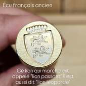 Un nouveau blason gravé à l'atelier est parti rejoindre sa famille 😂

C'est un écu français ancien, en forme de bouclier. La couronne présente 7 branches. Il s'agit soit d'une couronne royale, soit une couronne de comte qui classiquement a 9 branches, mais parfois certains en cachaient 2 !

Vous aimeriez ramener à la vie un ancien blason de famille ? Envoyez nous son dessin, son empreinte ou même une ancienne photo !

#heraldique #blason #gravurepersonnalisée #sceauxencire #sceaupersonnalisé #sceauxshopping #fabriquéalyon