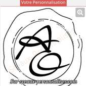 Nous ajoutons régulièrement des motifs et des polices de caractères pour vos tampons. Quand une nouvelle typo est choisie, nous sommes contents !

Nous comptons sur vous pour nous surprendre dans vos choix de personnalisation !

Tous nos tampons à cire sont Labellisés fabriqué à Lyon et ses alentours, en plus vous achetez local !

#tamponacire #sceauxencire #sceauxpersonnalises #TamponPersonnalisé #CachetDeCire #marketingdiy #label #lyon
